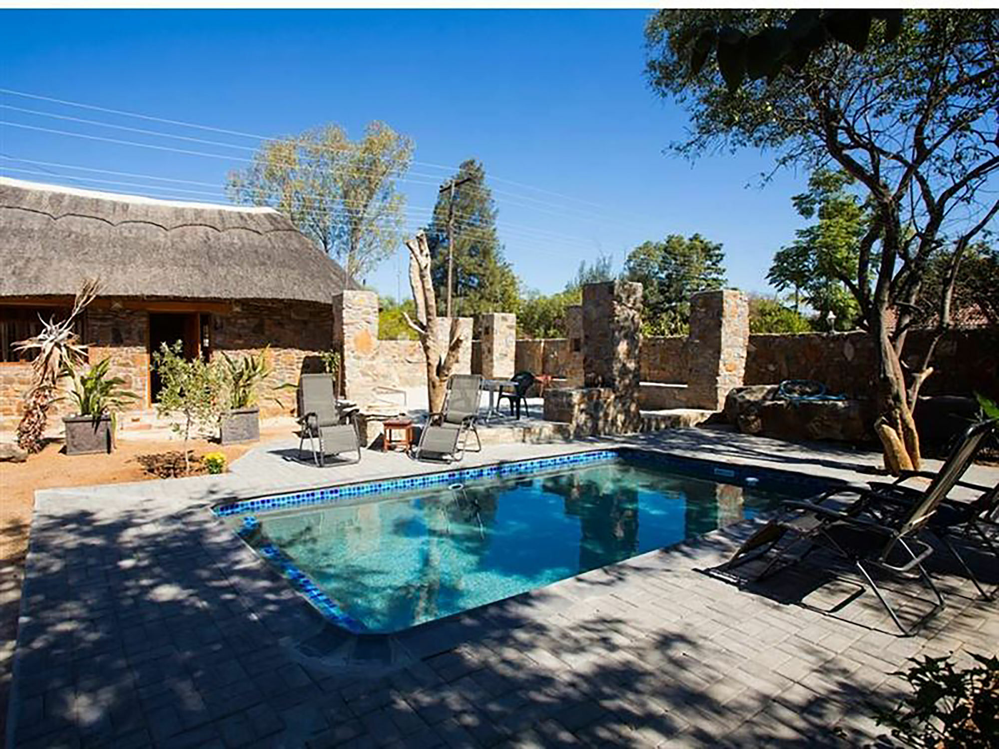 A New Earth Guest Lodge Francistown Exteriör bild