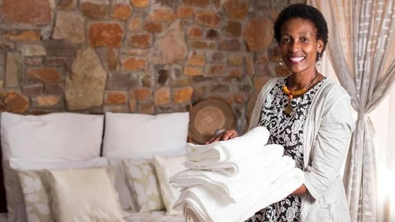 A New Earth Guest Lodge Francistown Exteriör bild