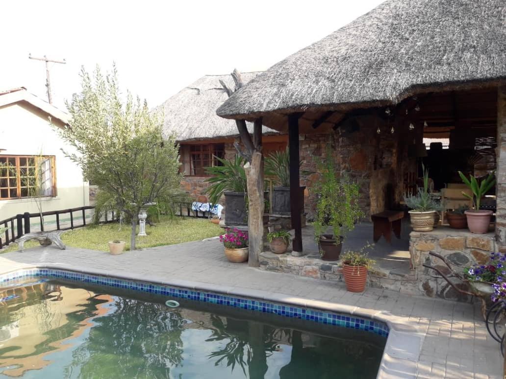 A New Earth Guest Lodge Francistown Exteriör bild